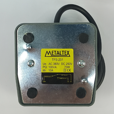 MINI PEDAL PLÁSTICO 10A/250V METALTEX TFS-201.